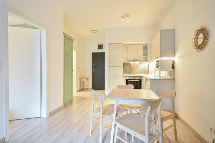 Boutique With Free Swimming Pool And Parking Budapest